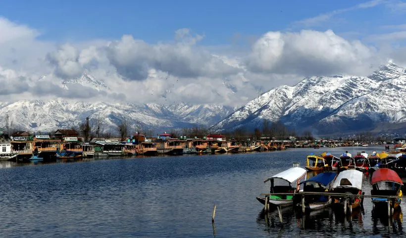 'Soak it while you can', say experts as sun shines bright over Kashmir