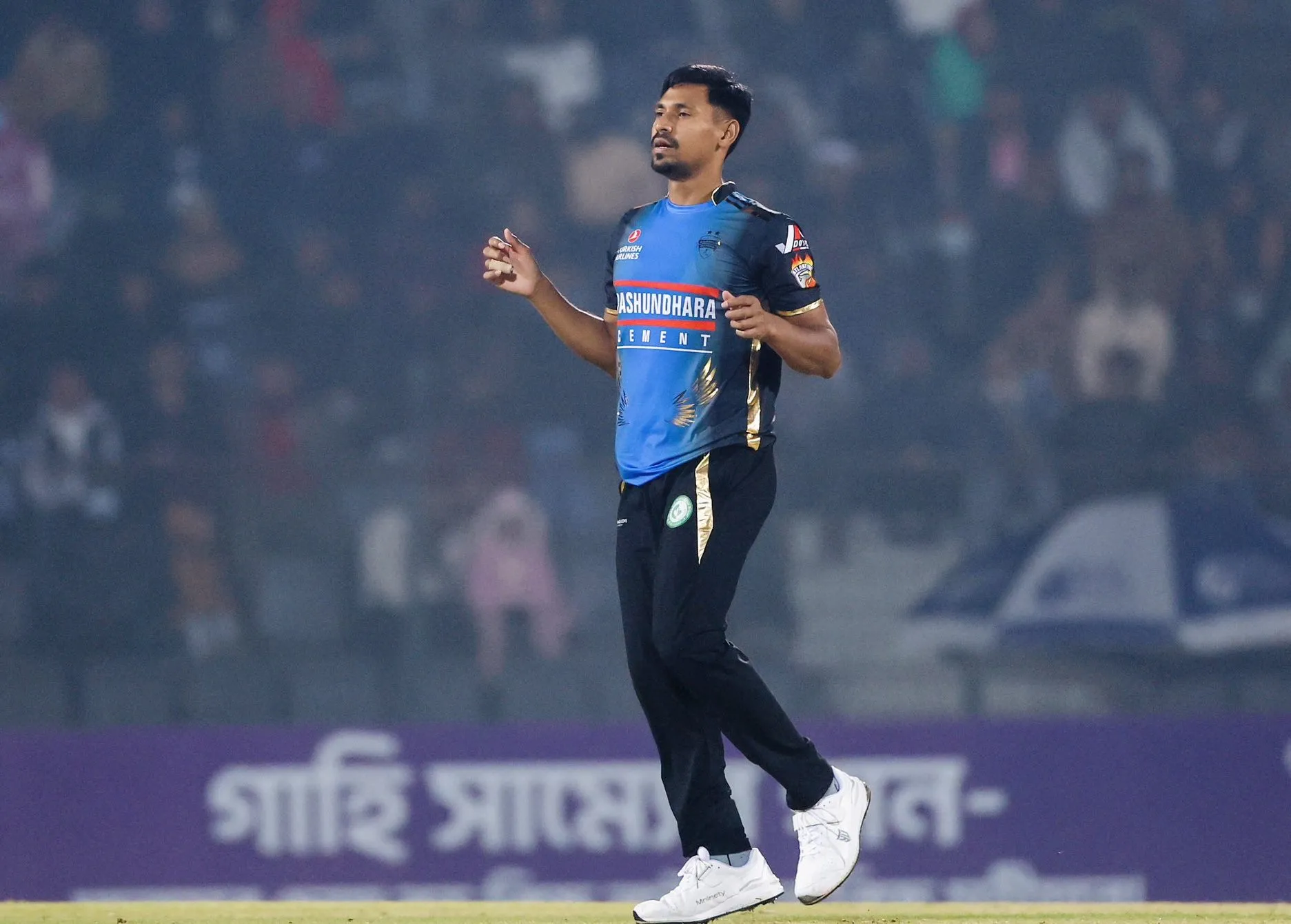 BCCI asks Shah Rukh Khan owned KKR to release Bangladesh pacer Mustafizur Rahman