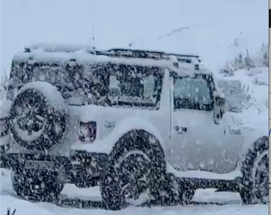 J-K: Gulmarg receives fresh snow, tourism activity picks up